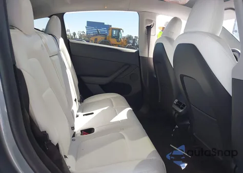 2024 Tesla Model Y Long Range Dual Motor All-Wheel Drive from USA, damaged, VIN 7SAYGDEE8RA313290